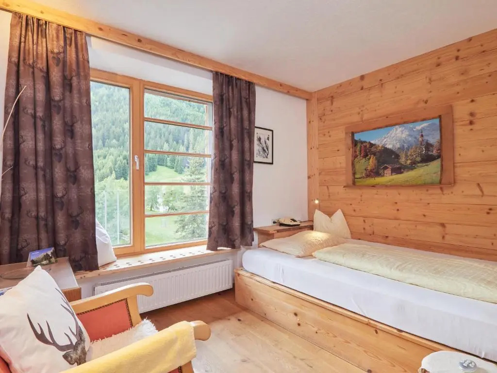 Almi's Berghotel - Chambres