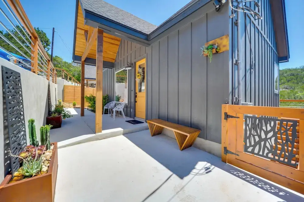Family-friendly Canyon Lake Rental w/ Hot Tub!