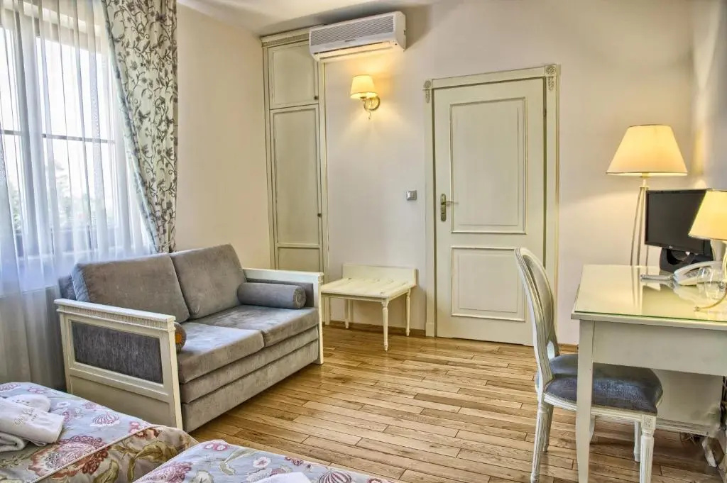 Villa Estera - Hotel & Restauracja - Chambres