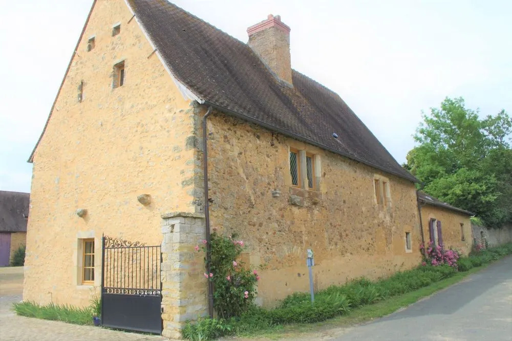 Voir la photo 1 — Manoir de la Basse-Cour