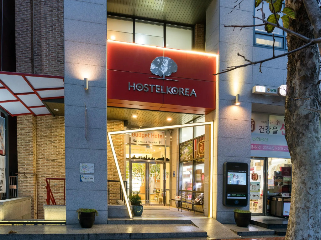 Bound Hostel