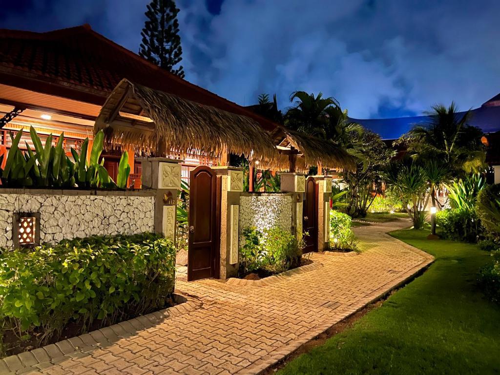 Grand Istana Rama Hotel