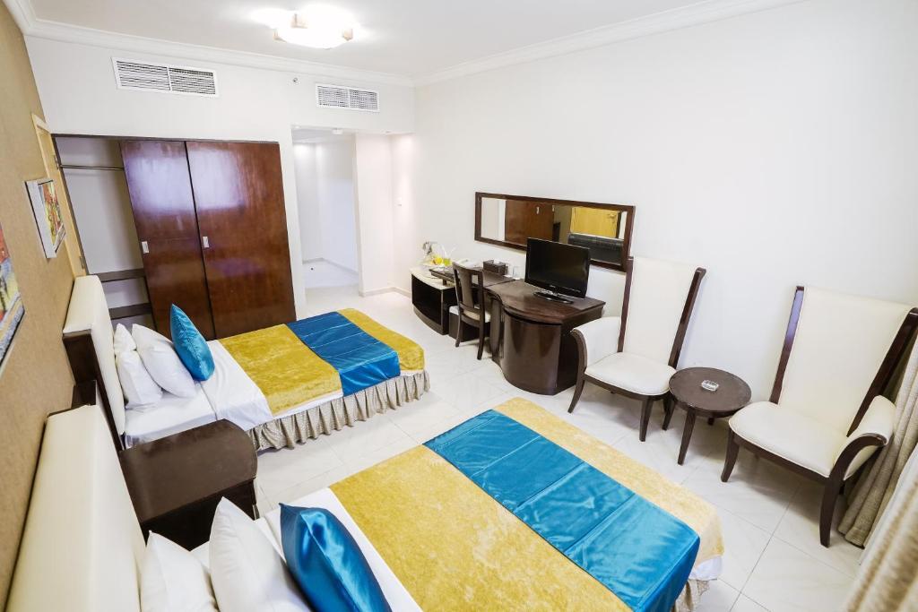 Crystal Plaza Hotel