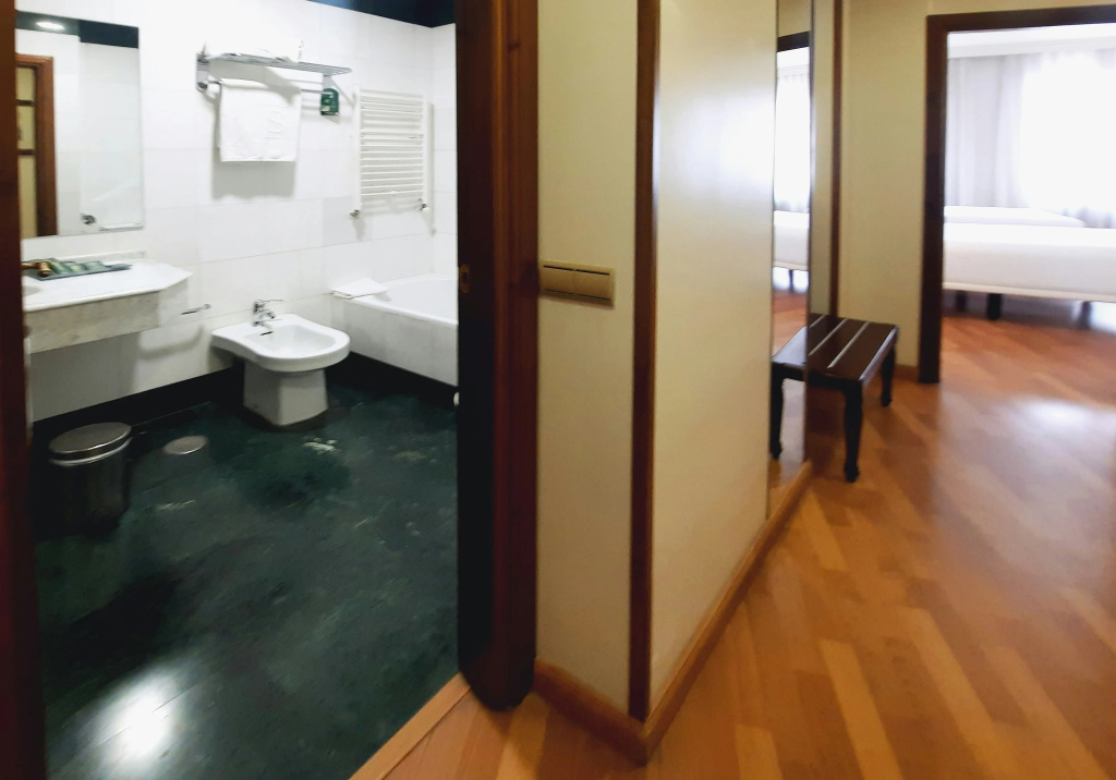 Hotel photo 32
