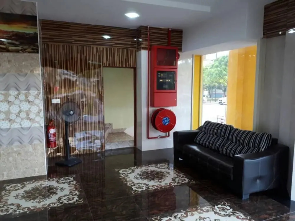 Lobby & Reception