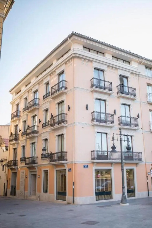 5. Myr Puerta Serranos