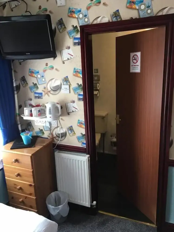 Economy room