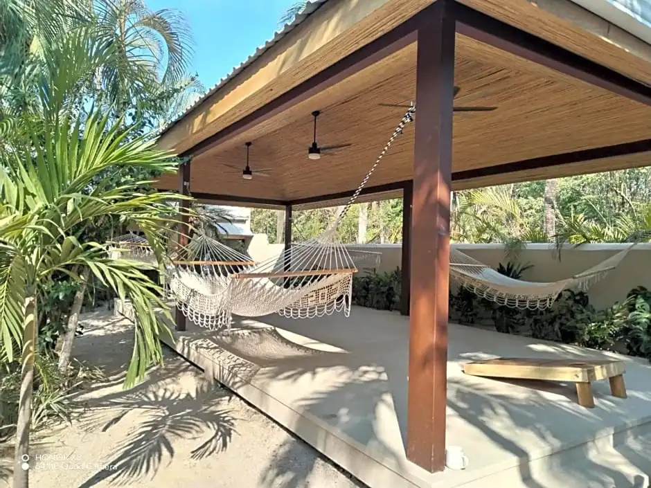 2 Bedrooms Villa