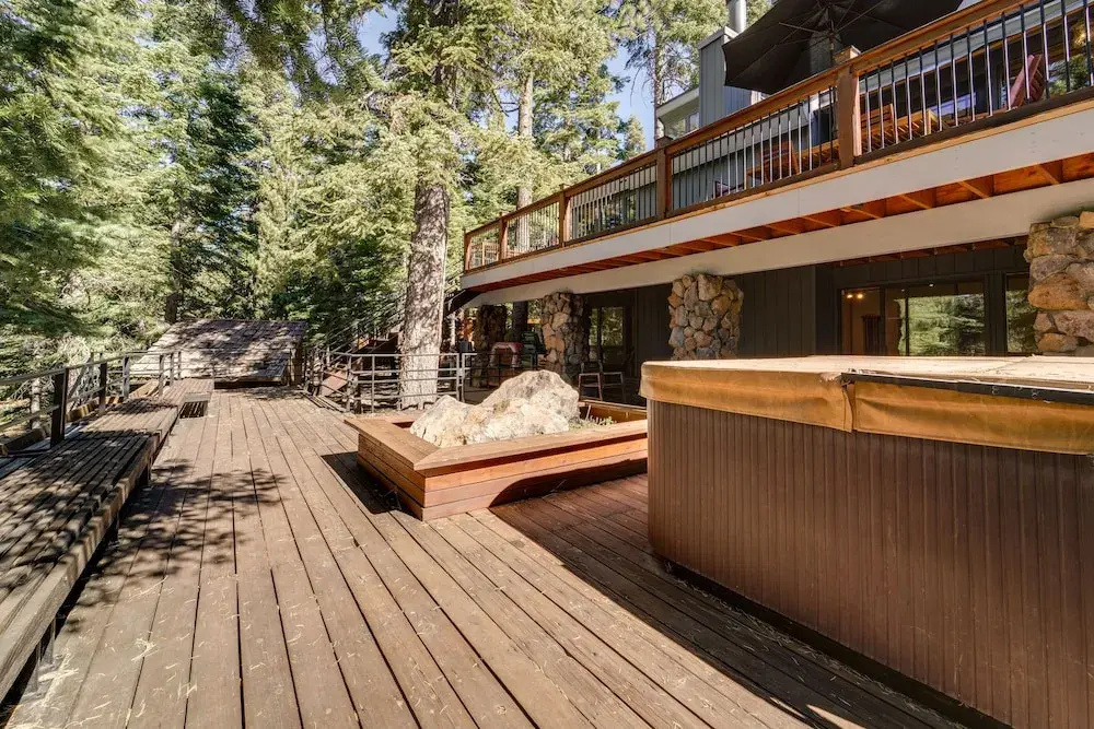 Tahoe Donner House w/ Hot Tub & Grill!