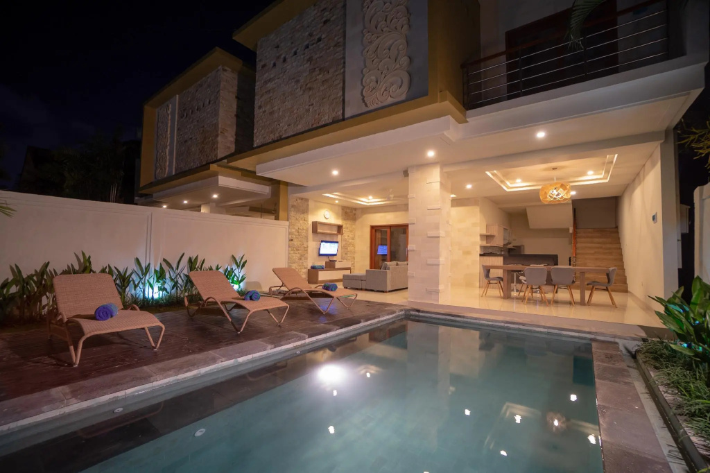 3 Bedrooms Villa
