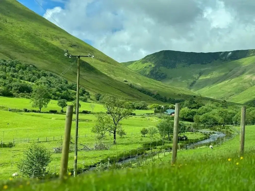 Twin Ayre Cabin Retreat, Welshpool