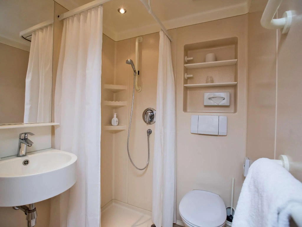 Standard Single room (single bed)