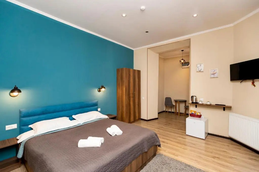 Superior Double room (full double bed)