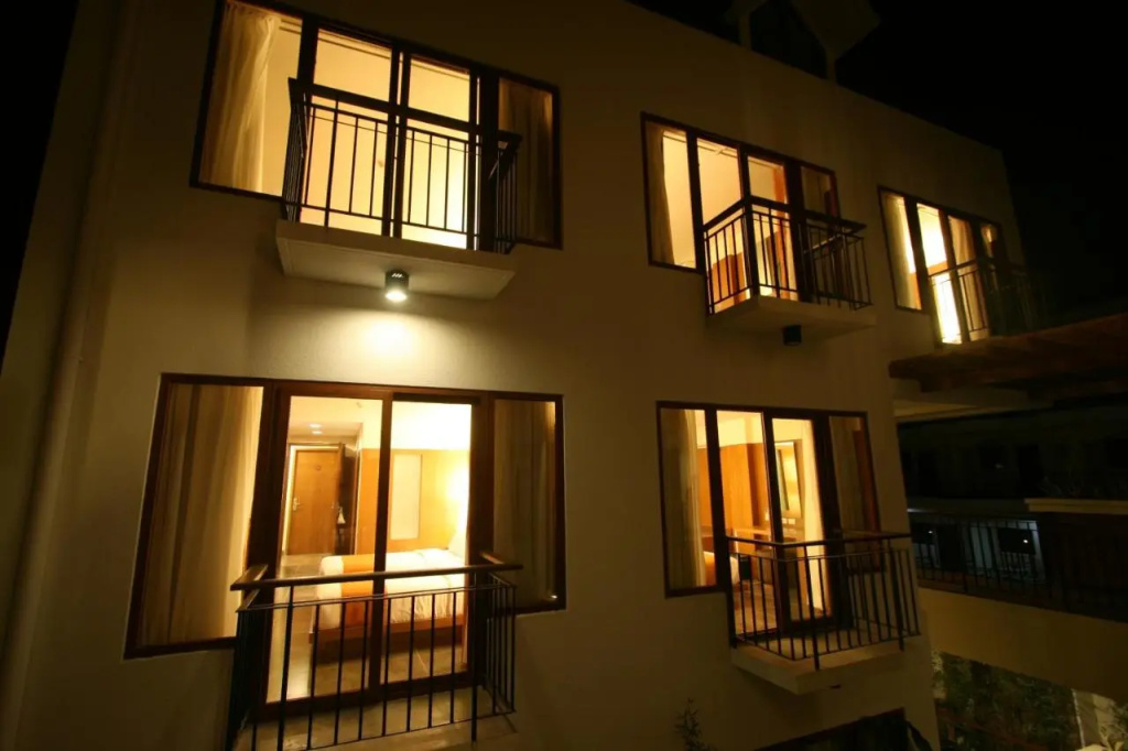 Crown Regency Beach Resort