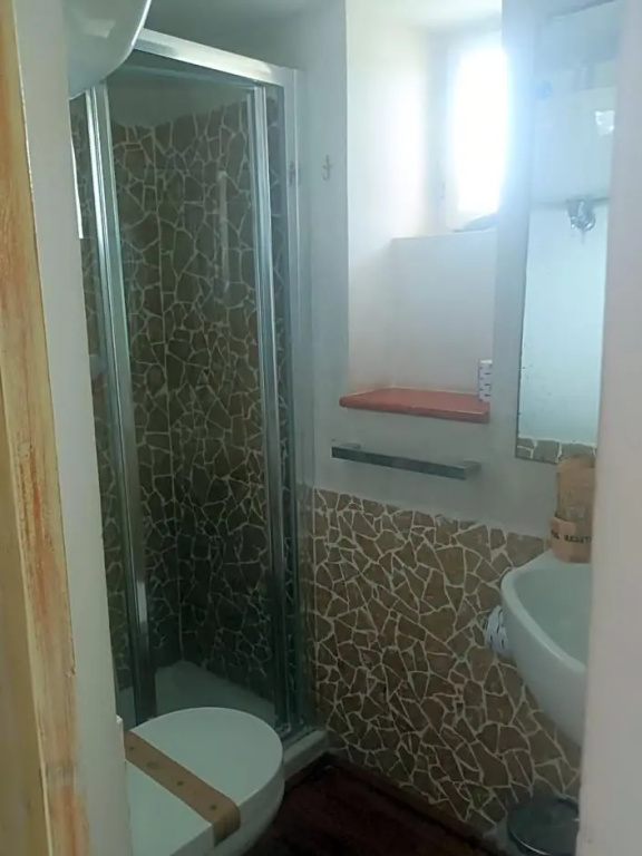 Economy Quadruple room