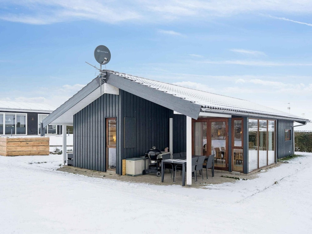 4 Star Holiday Home in Ronde