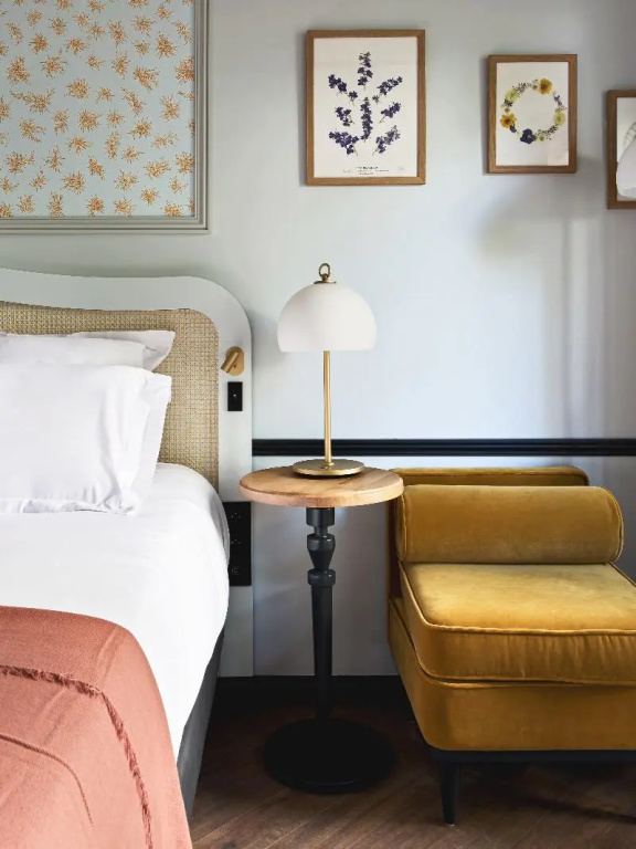Comfort Aubépine Double room (full double bed)