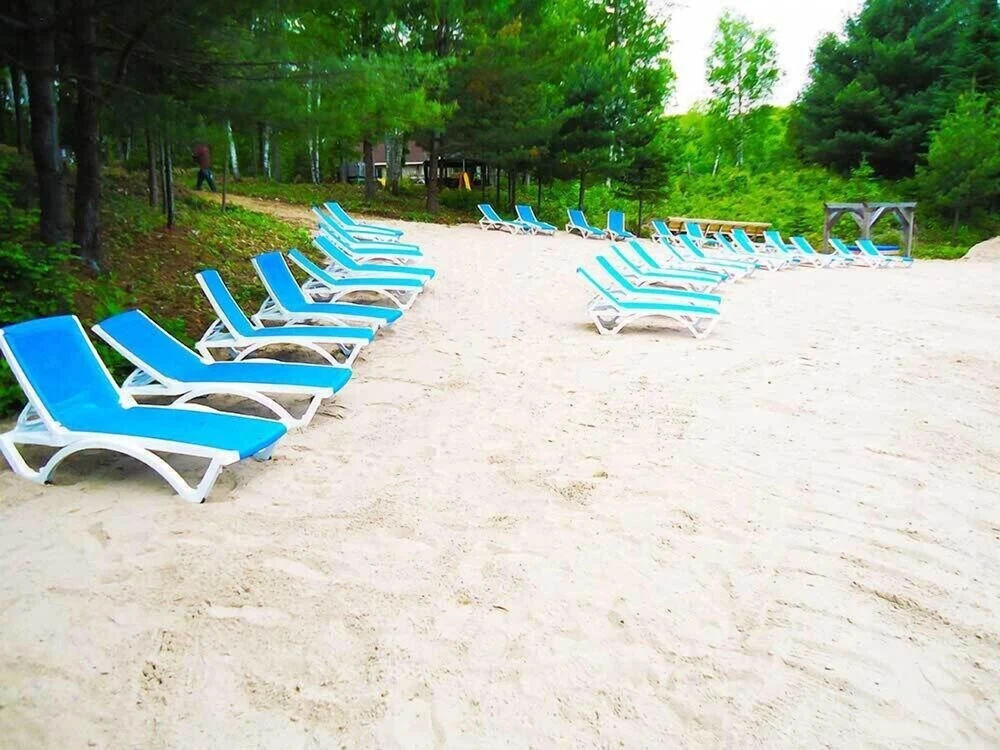 Beach & Waterfront