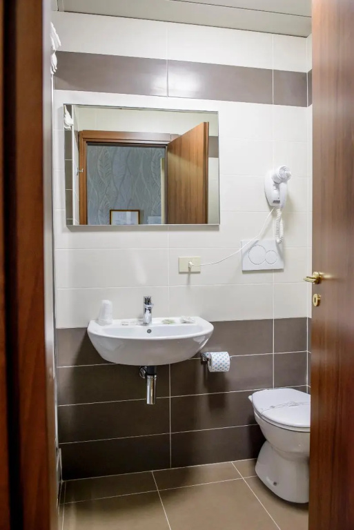 Hotel Emmaus - Chambres