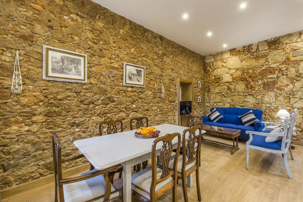 2 Bedrooms Villa with pool view
