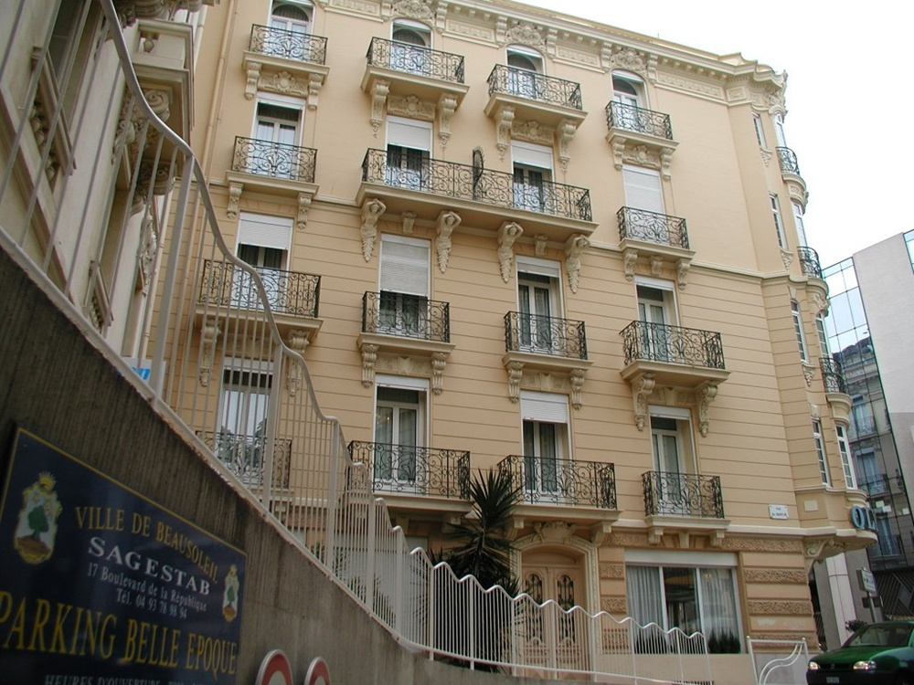 Classic Quadruple room (full double bed)