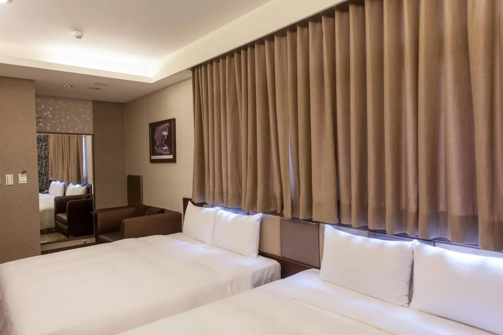 Economy Quadruple room