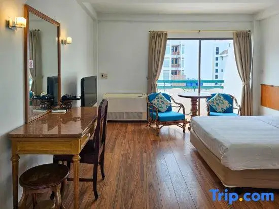 Двухместный номер Deluxe 2 отдельные кровати в Sirin Hotel Hua Hin