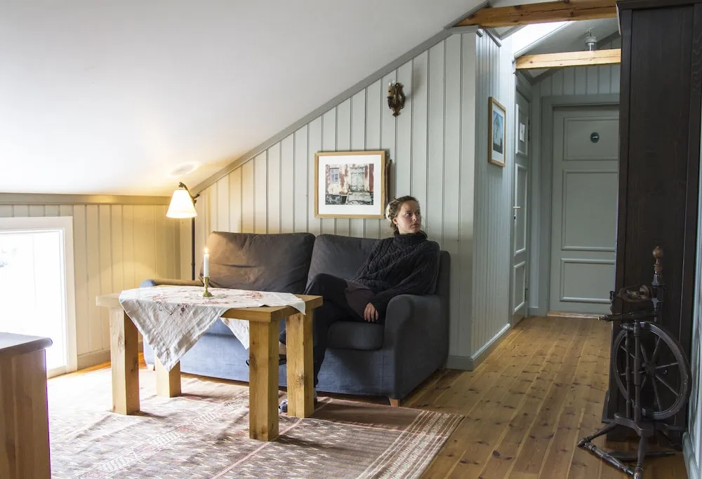 Economy room