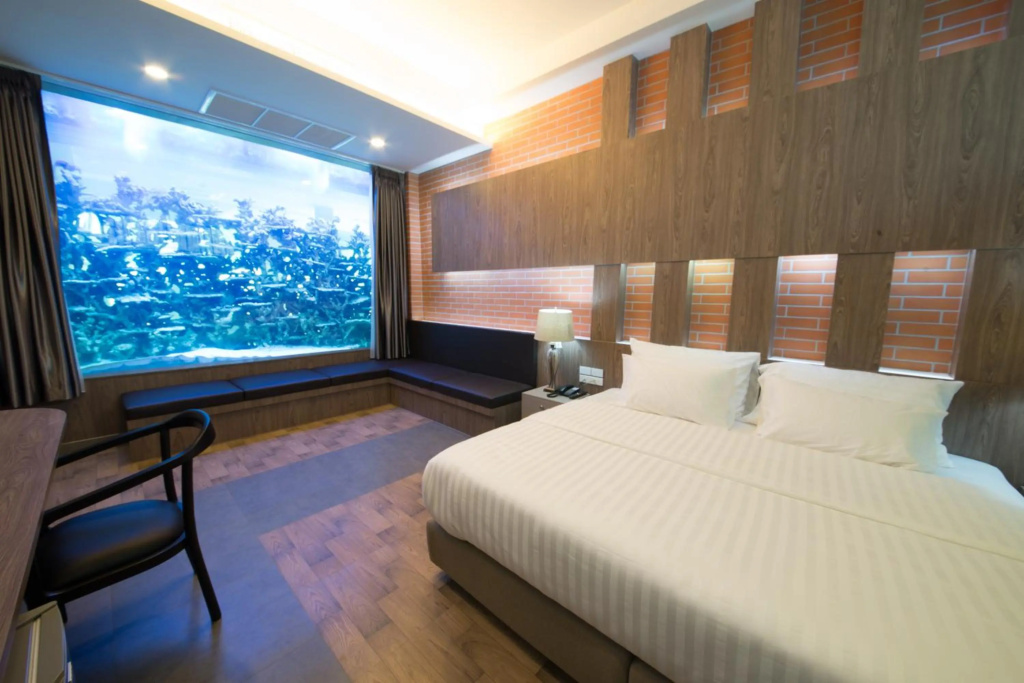 V20boutique Jacuzzi Hotel — фото