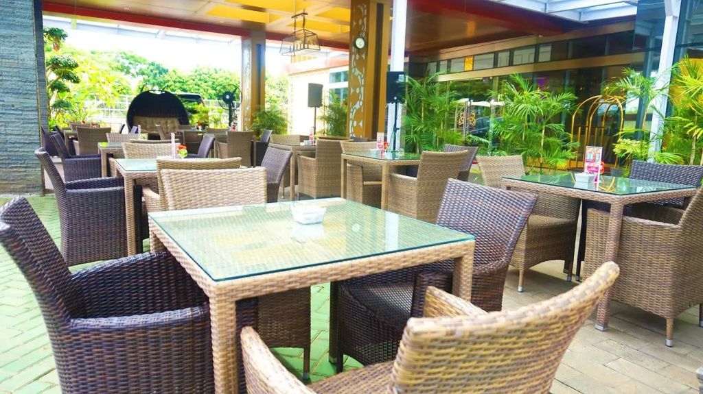 Sapphire Sky Hotel BSD City - Général
