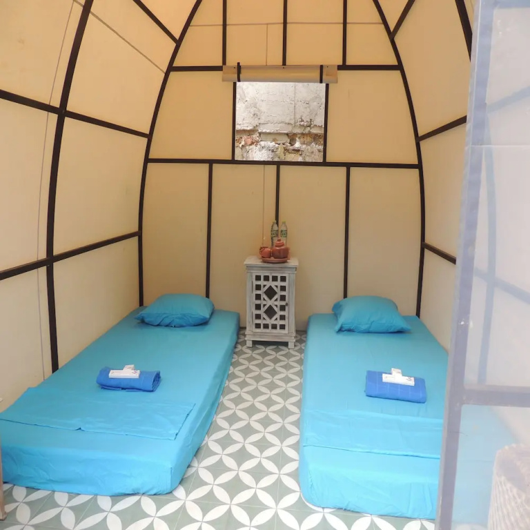 1 Bedroom Tent with river view