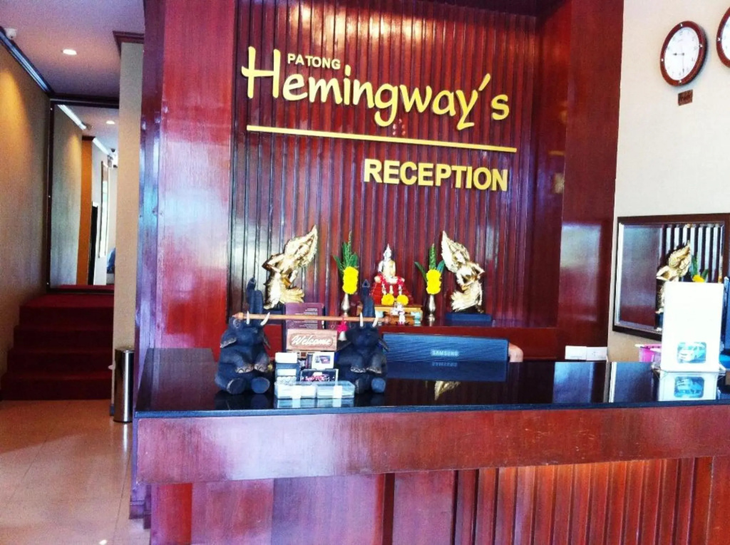 Lobby & Reception