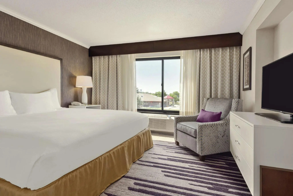 2 Bedrooms Double Suite (full double bed)