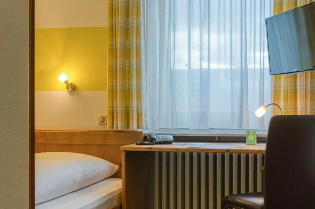 Standard Single room