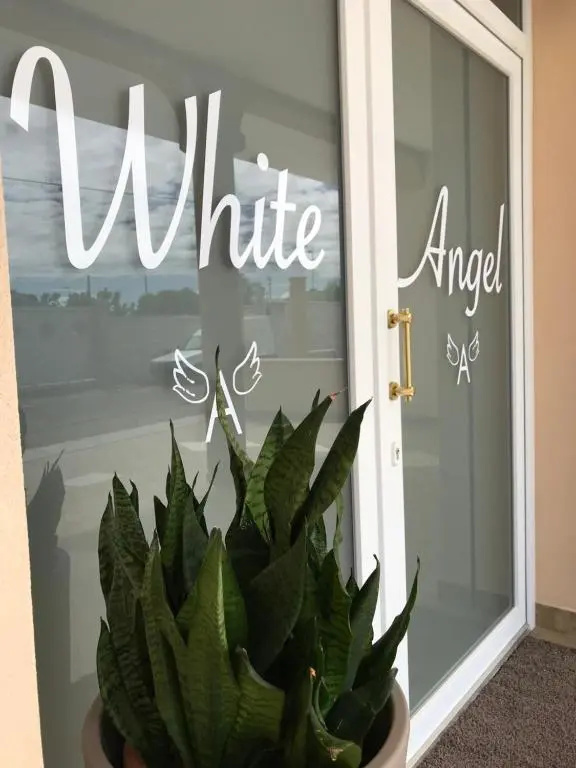 Monolocali White Angel Apartments