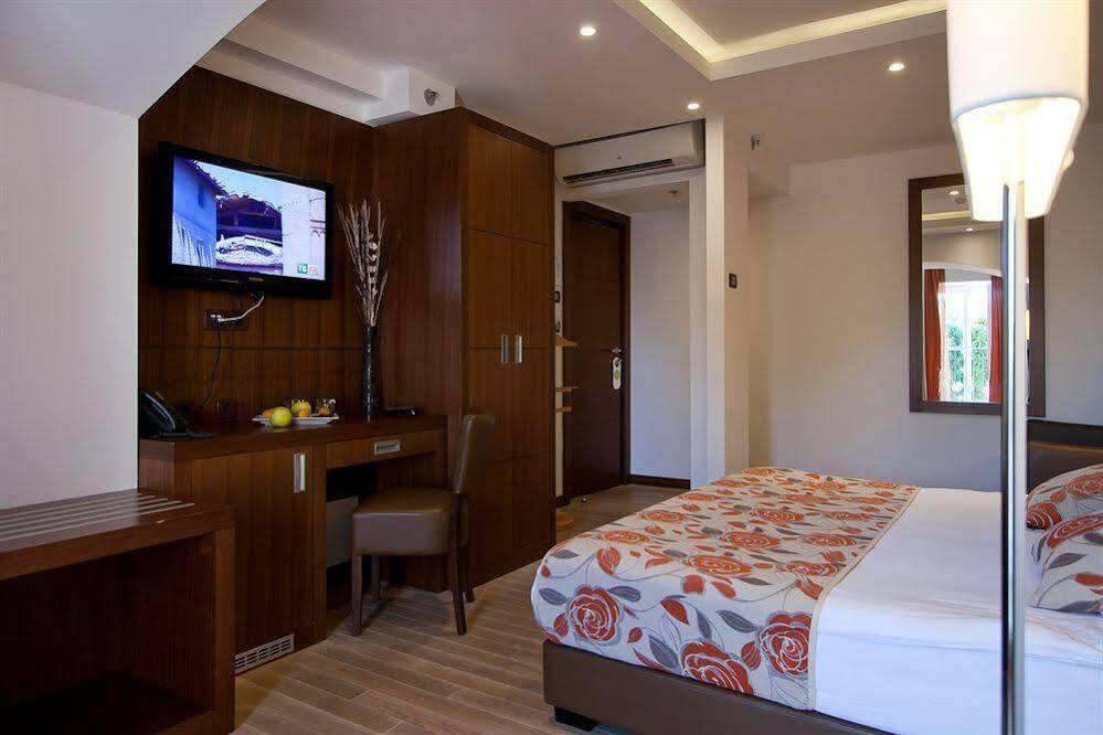 Hotel Mauro by null