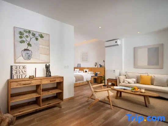 Suite with garden view