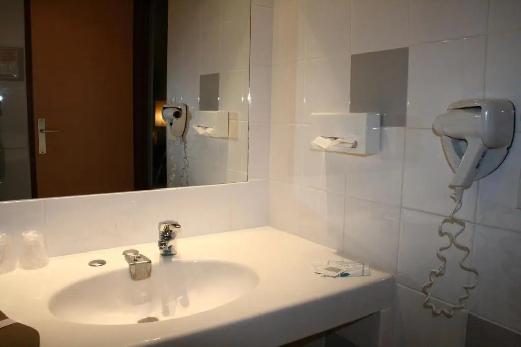 Kyriad Angoulême Nord Champniers - Hôtel & Résidence - Général