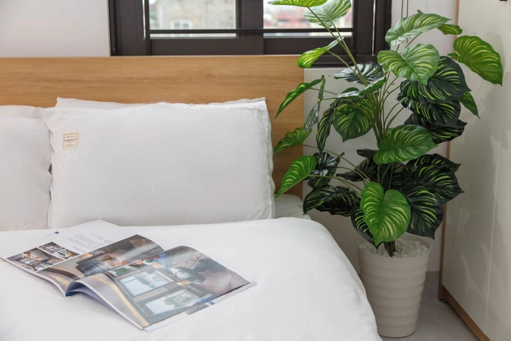 Ly Apartment - Yen Phu str