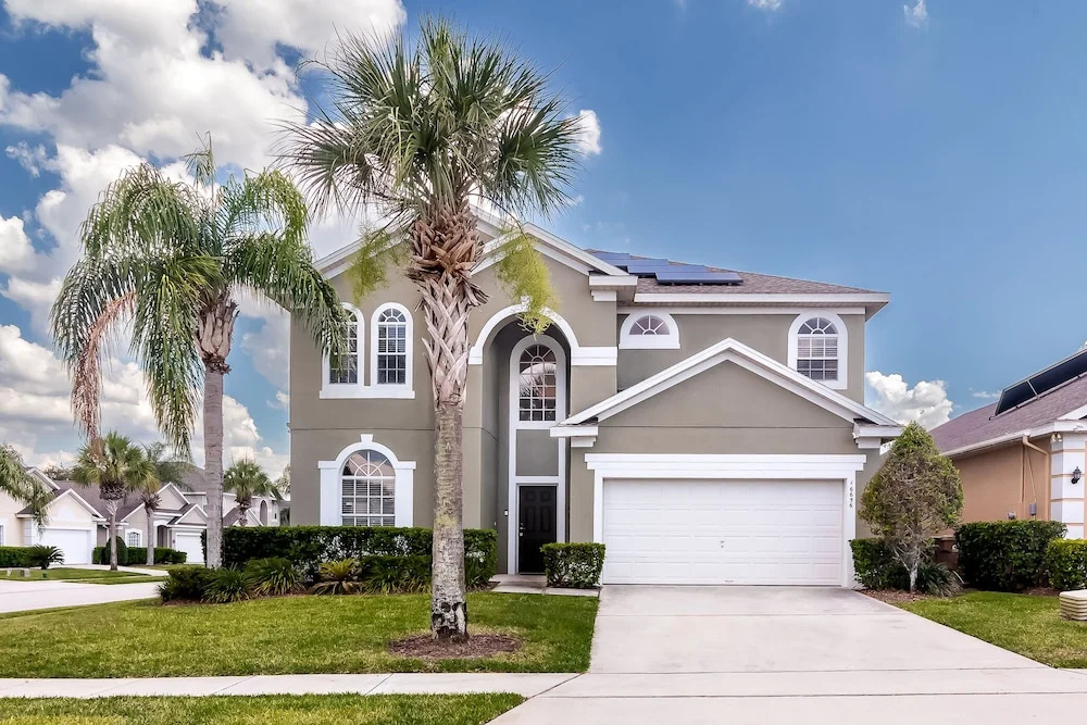 New Ownership 7BR Close to Disney