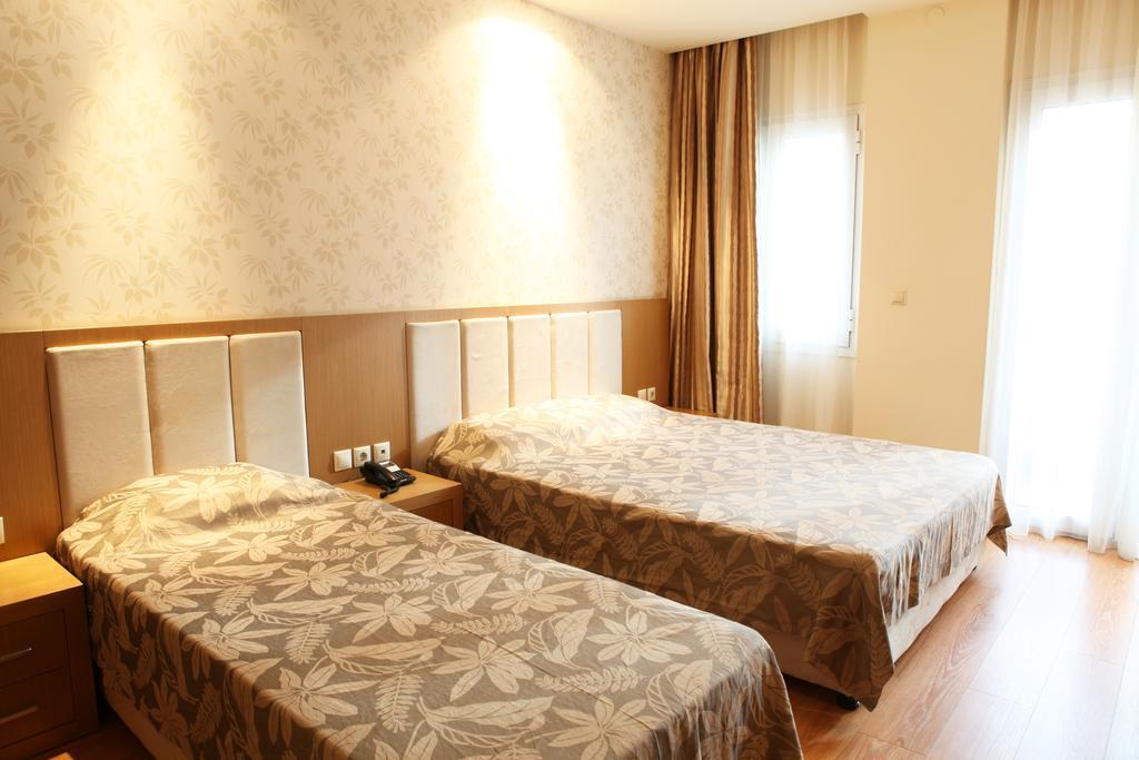 Alfa Hotel by null