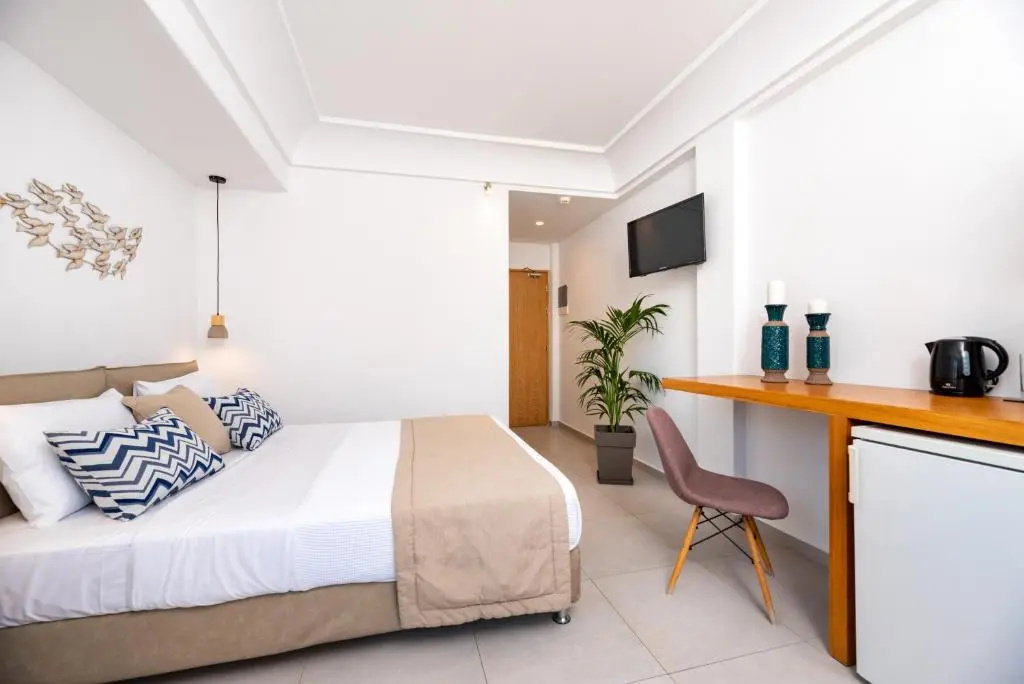 Superior Double room (full double bed)