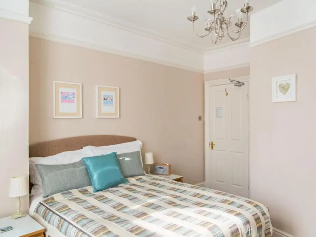 Standard Double Basement room (full double bed)