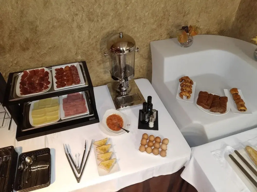 Hotel photo 12