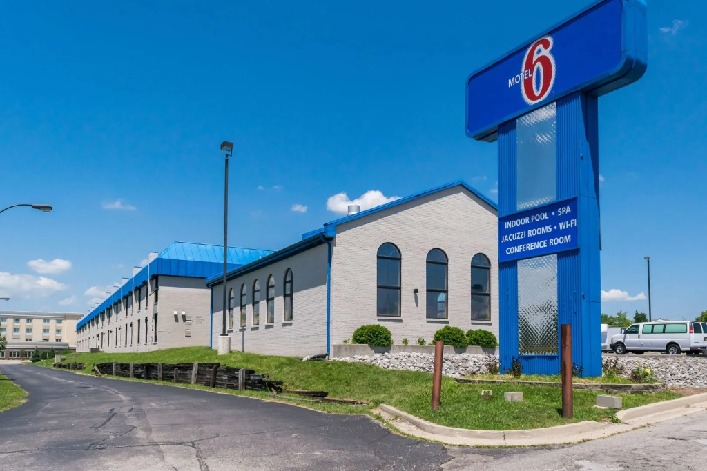 Motel 6 Richmond, IN