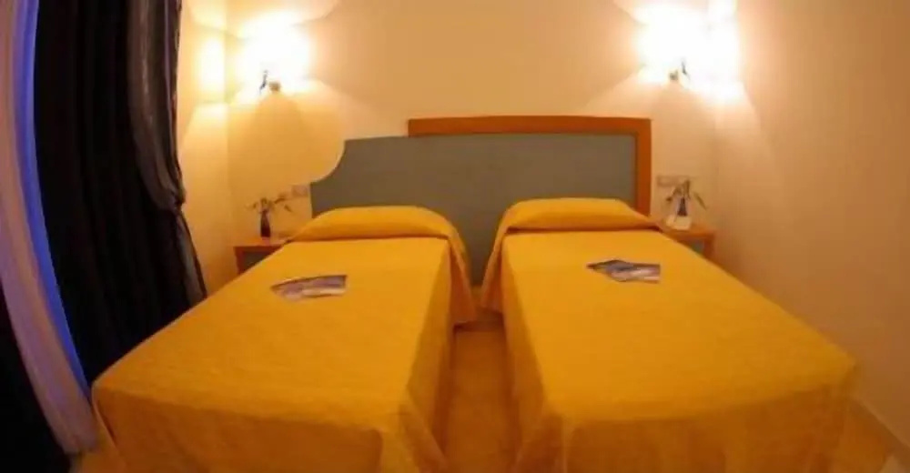Hotel Club Cala Longa - Chambres