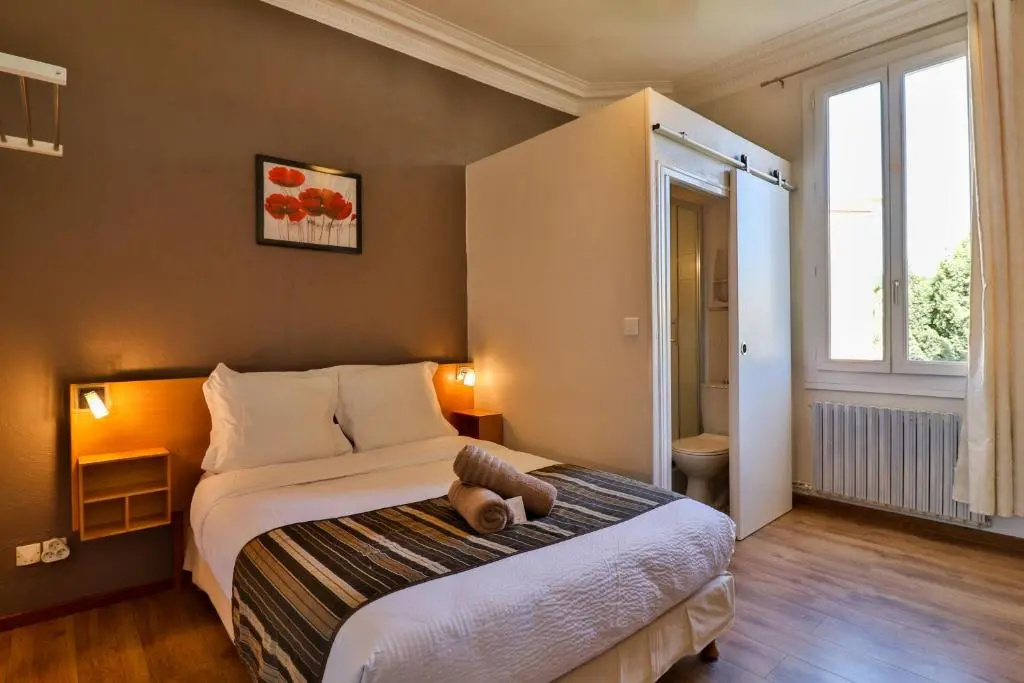 Standard Double room (full double bed)