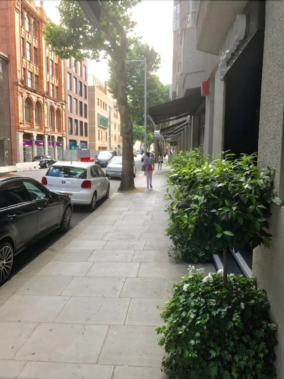 Stylish, Modern Chelsea Studio