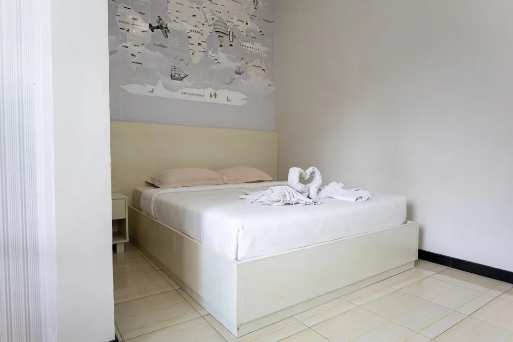 Superior Double room (full double bed)
