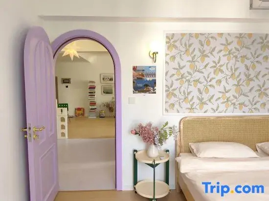 3 Bedrooms Standard Double room with city view (full double bed)